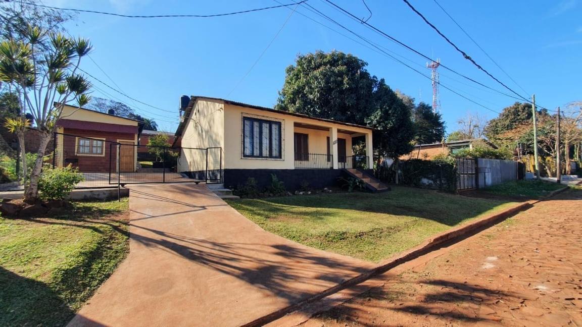 Hospedaje El Tucan Puerto Iguazú Kültér fotó